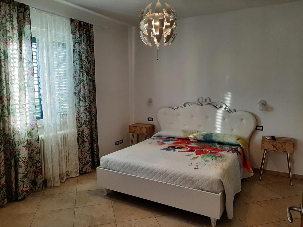 טרמולי Viola Di Mare Rooms And Parking מראה חיצוני תמונה