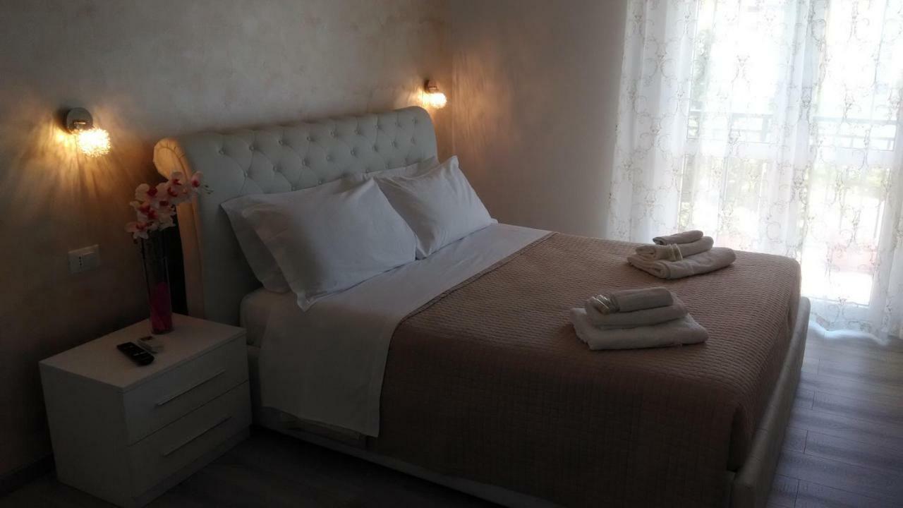 טרמולי Viola Di Mare Rooms And Parking מראה חיצוני תמונה